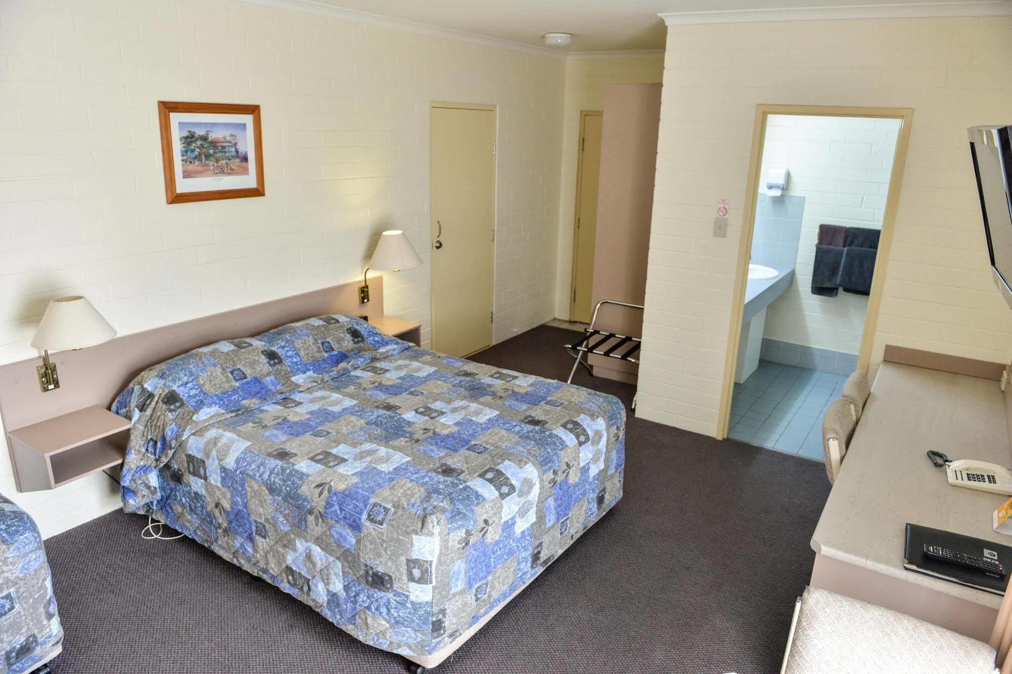 Pioneer Motel Goondiwindi Extérieur photo