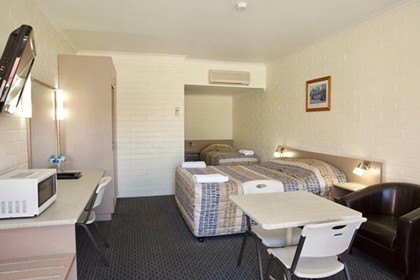 Pioneer Motel Goondiwindi Extérieur photo